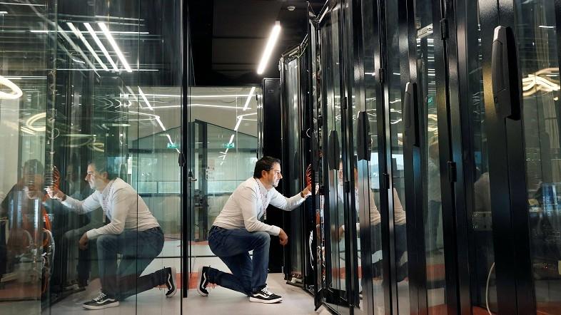 Global Smart Grids Innovation Hub