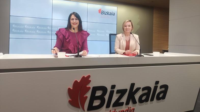 Leixuri Arrizabalaga eta Ainara Basurko prentsaurrekoan