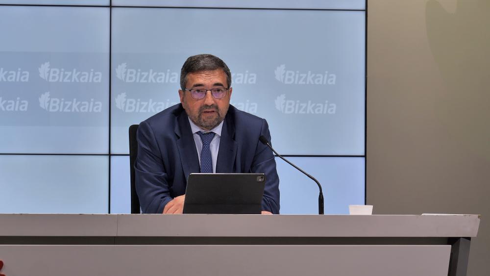 Carlos Alzaga