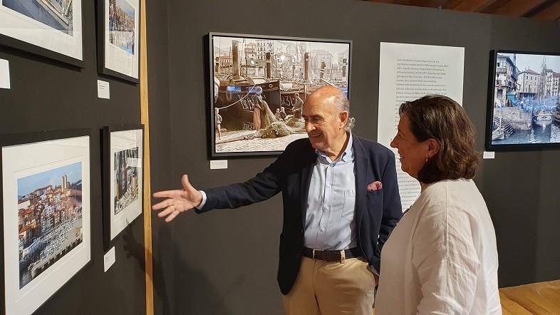 Aixa Gaztelu e Iñaki Marcaida en la presentación de la exposición