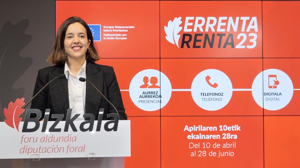 Itxaso Berrojalbiz en rueda de prensa