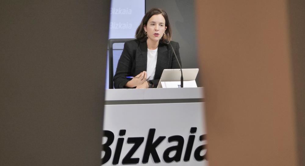 Itxaso Berrojalbiz prentsaurrekoan