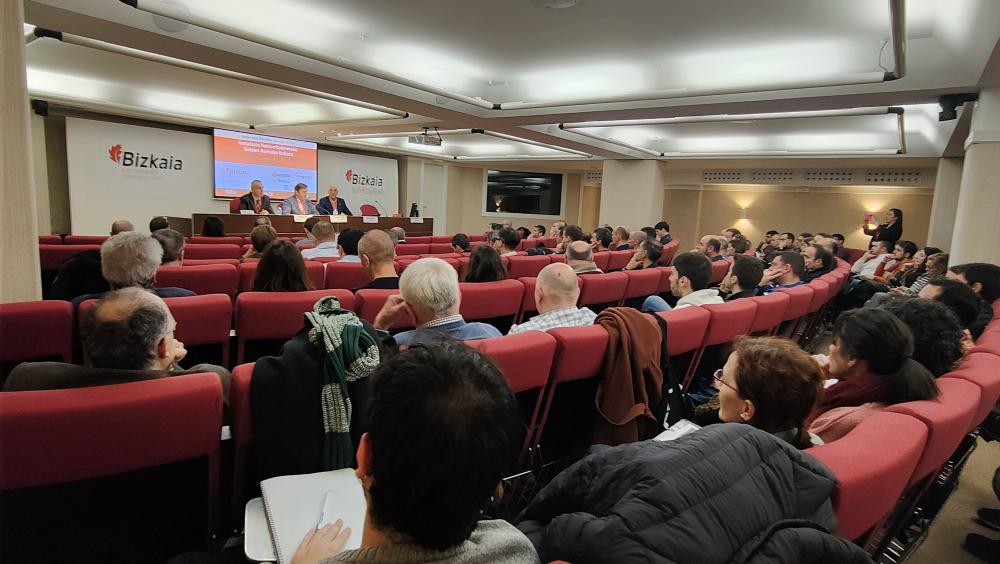 Imagen de los participantes en la jornada.