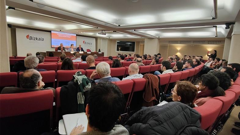 Imagen de los participantes en la jornada.