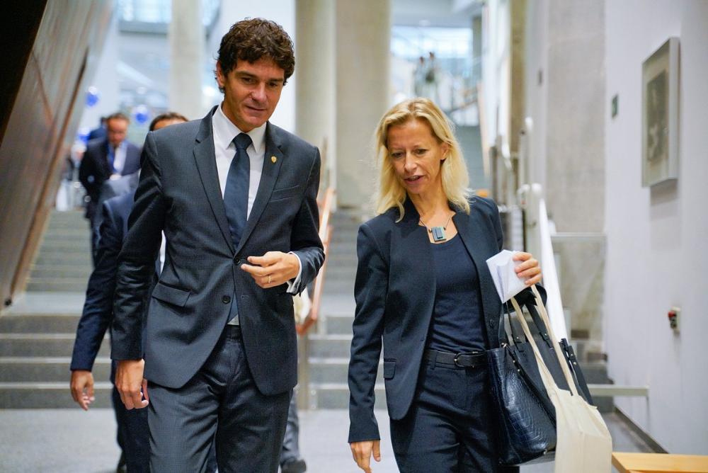 Unai Rementeria y Ann Branch, de la dirección de Empleo de la Comisión Europea