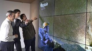 Presentación grabados en la cueva de Armintxe