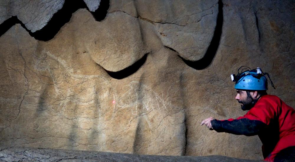 CUEVA ATXURRA