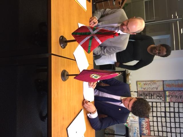 FIRMA SMITHSONIAN.JPG