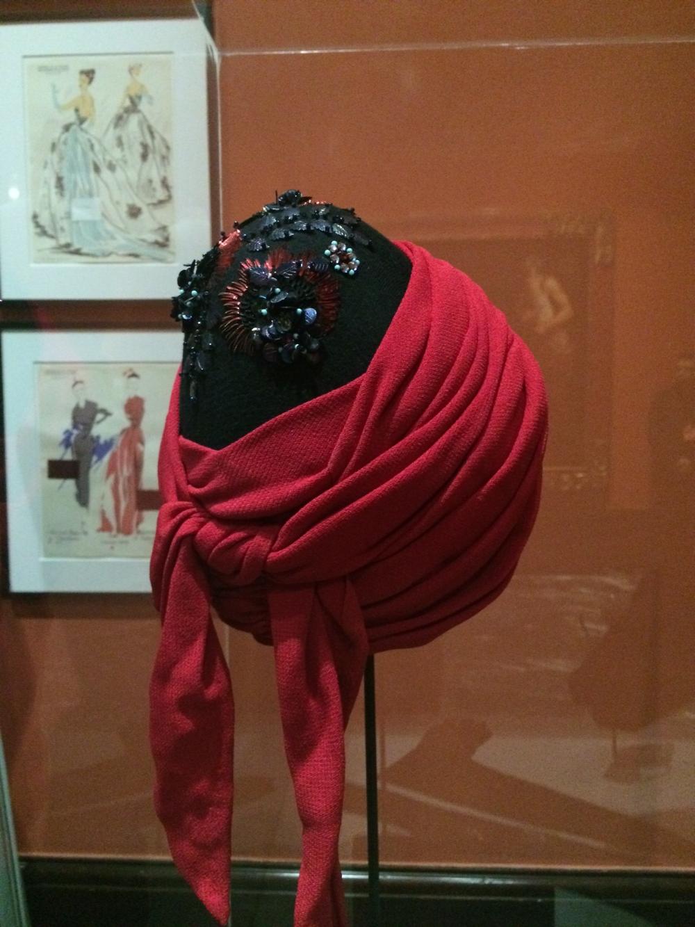 Complementos que se presentan en la muestra