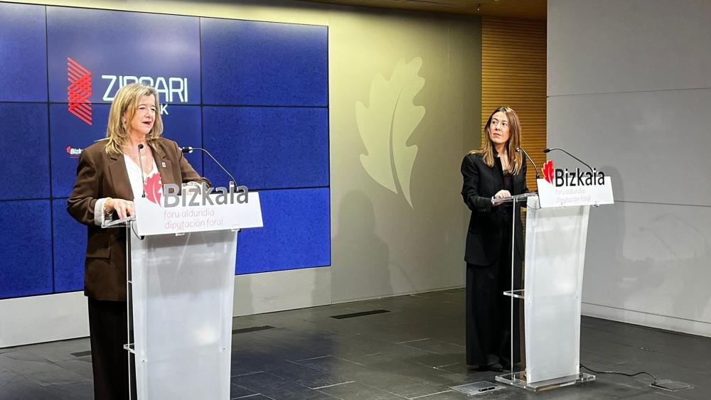 Teresa Laespada y Nora Sarasola.