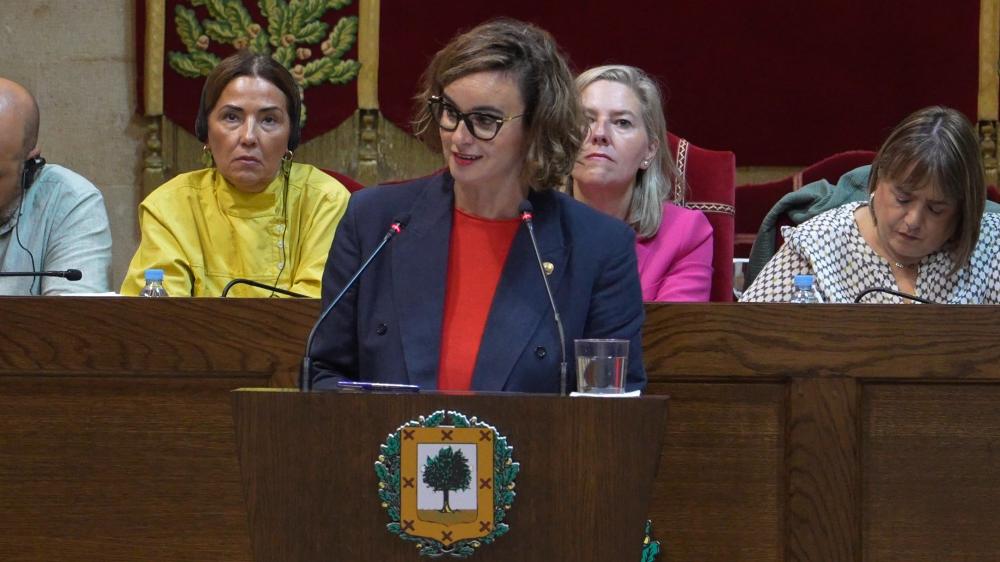 Itunak sendotu Elixabete Etxanobe
