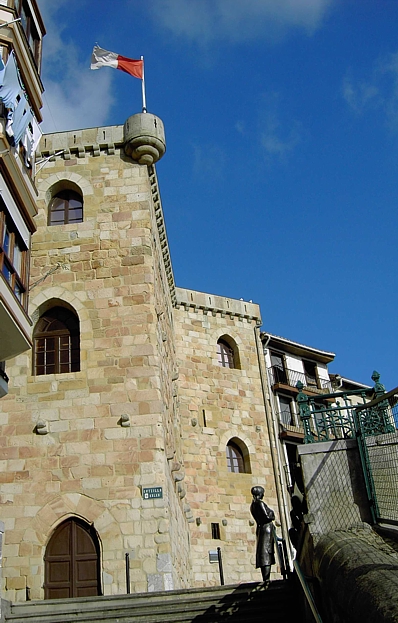View 4 of the Museo del Pescador